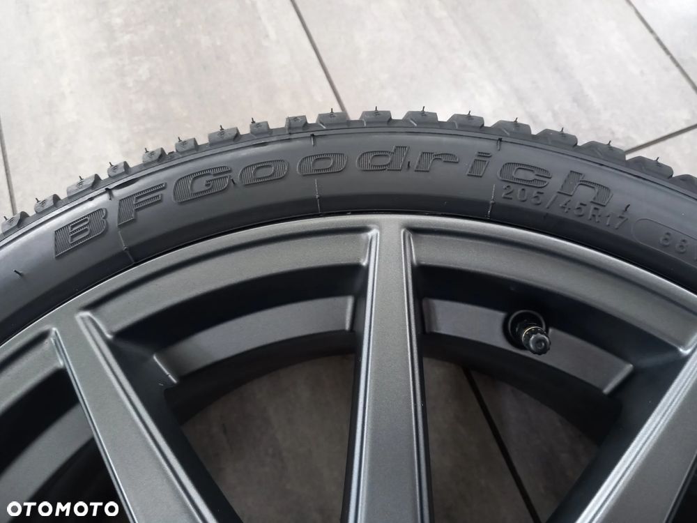 Koła zimowe 205/45R17 Ford Fiesta 2012- (BFGoodrich) - 11