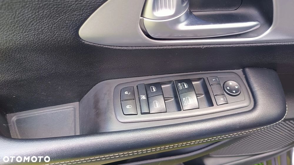 Chrysler Pacifica - 20