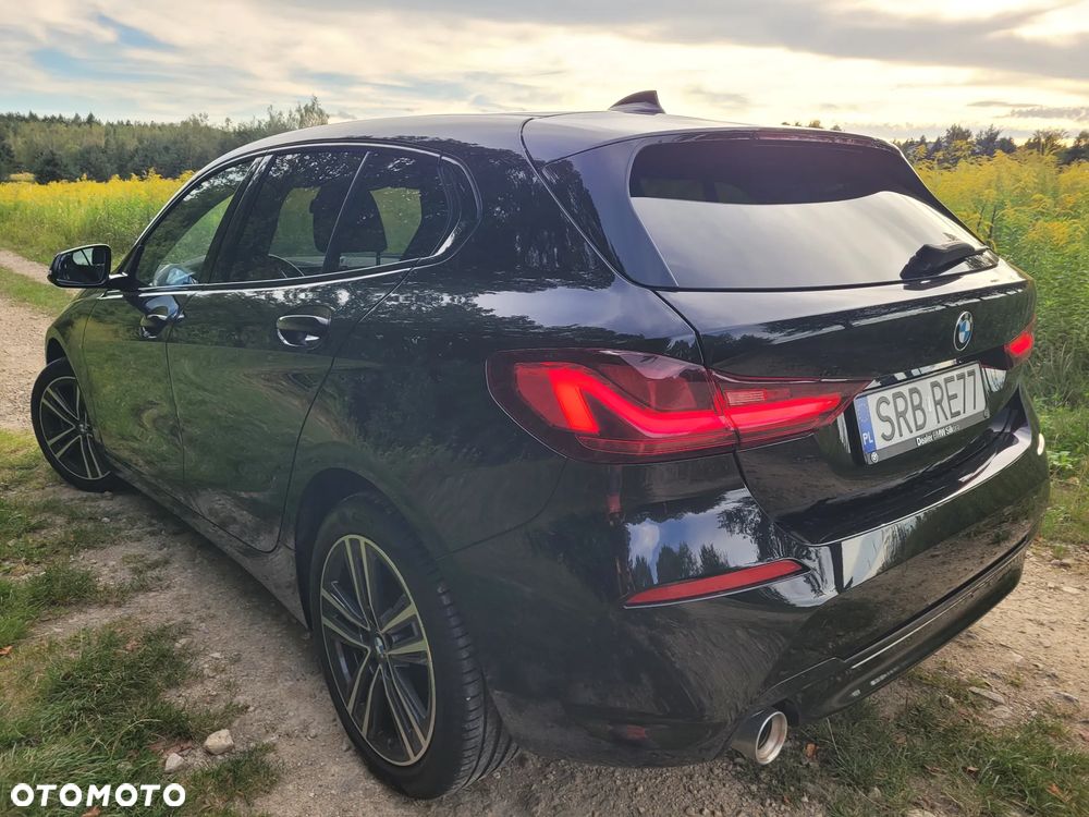 BMW Seria 1 2022 photo 3