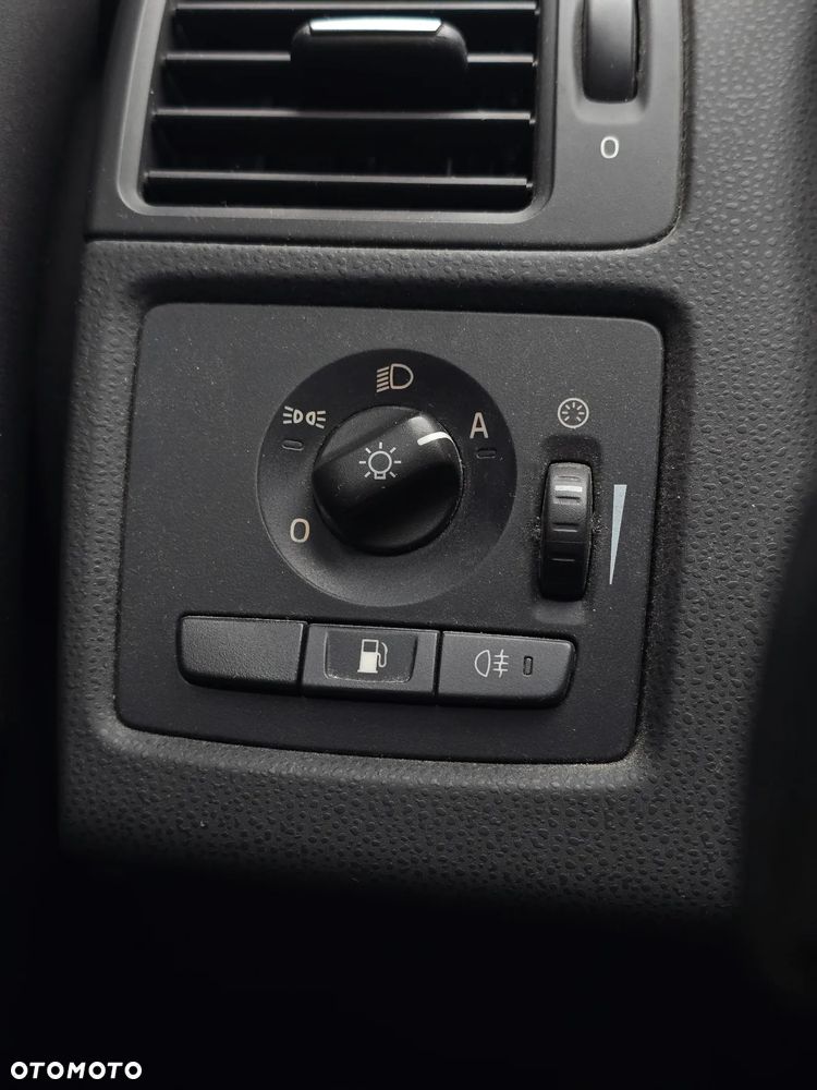 Volvo C30 D2 DRIVe R-Design - 29