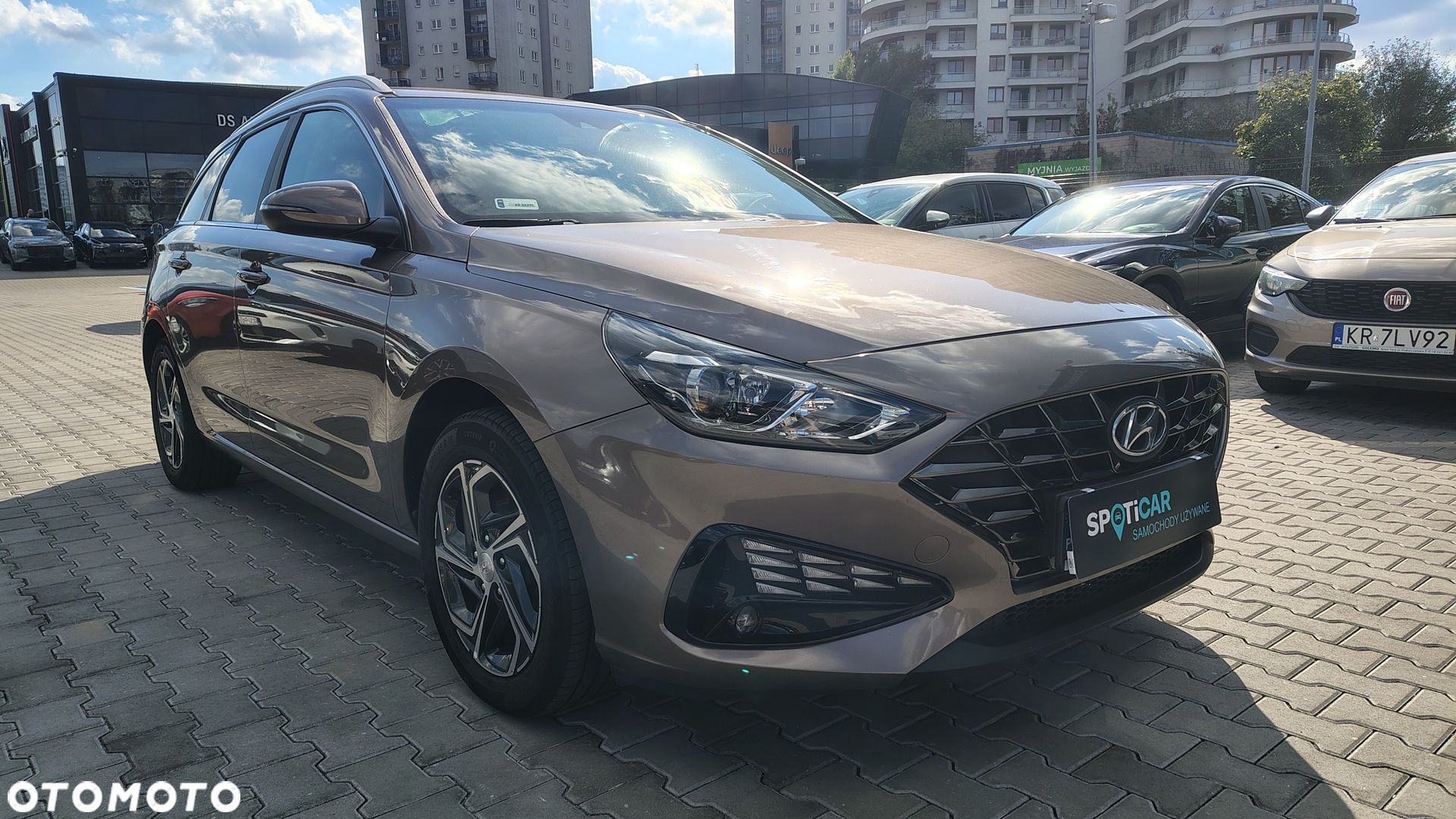 Hyundai i30 1.5 DPI Modern - 1