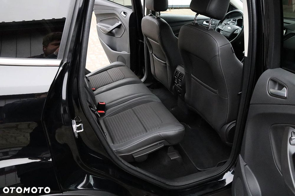 Ford Kuga 2.0 TDCi 4x4 Titanium - 28