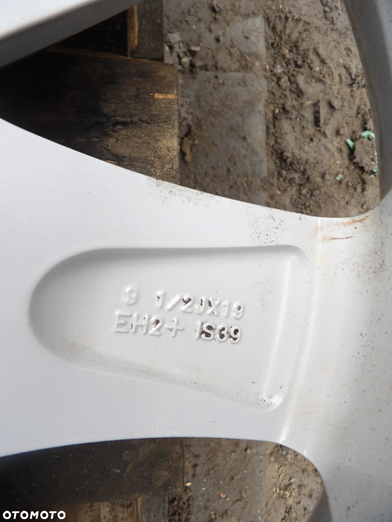 BMW - FELGI ALUMINIOWE - DWIE SZEROKOŚCI - 9,5JxEH2+IS39 - 8,5Jx19EH2+IS25 - 6781275  6781276 - 7