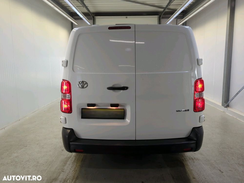 Toyota proace - 2