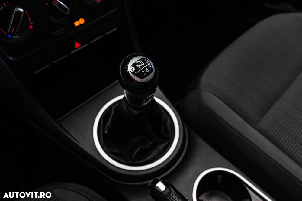 Volkswagen Beetle 1.6 TDI BlueMotion Technology - 14