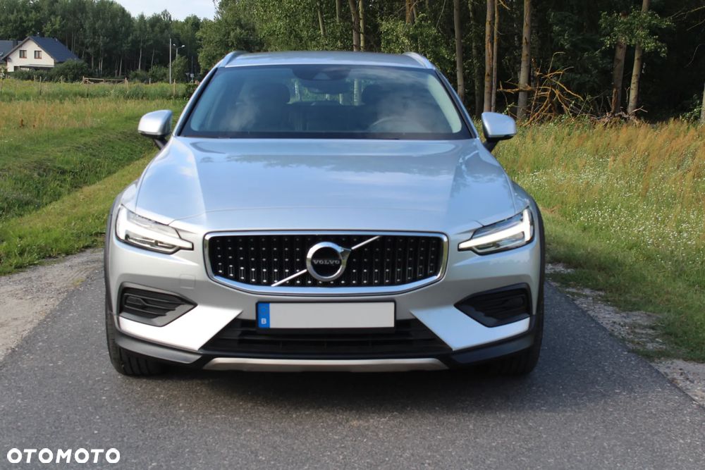 Volvo V60 Cross Country B4 D AWD Geartronic Pro - 9