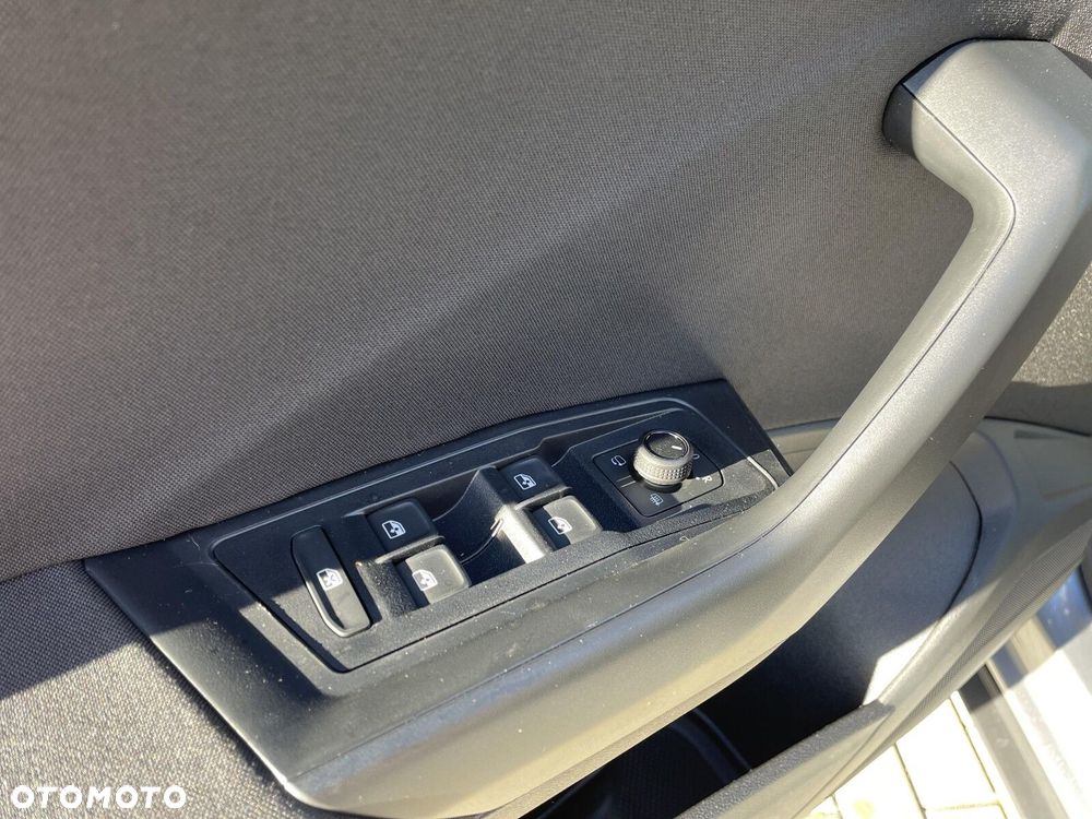 Volkswagen T-Roc 1.5 TSI Life Plus - 19