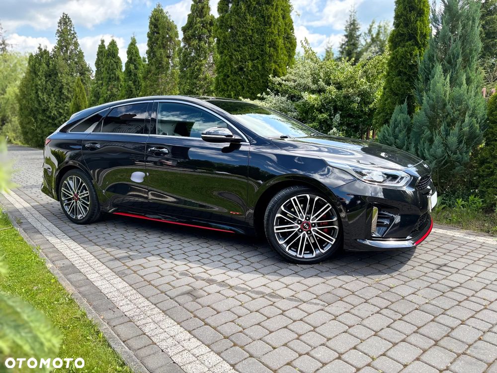 Kia ProCeed - 32
