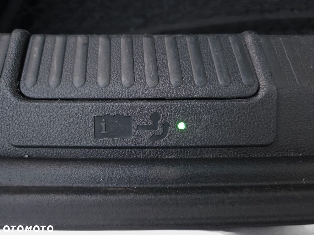 Skoda Superb 2.0 TSI 4x4 L&K DSG - 35