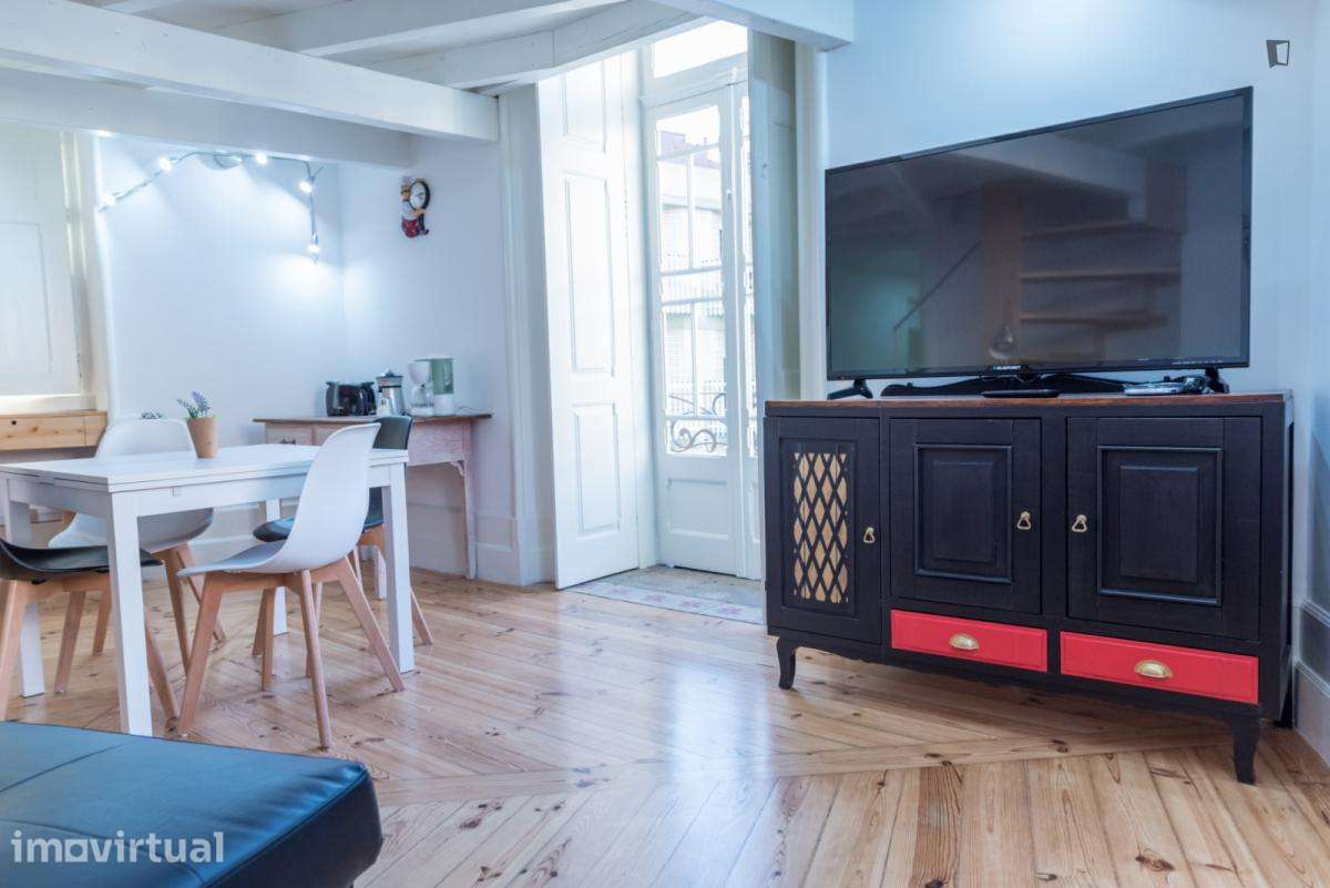 Apartamento com 3 quartos - localizado em Montes Claros Coimbra - Grande imagem: 3/26