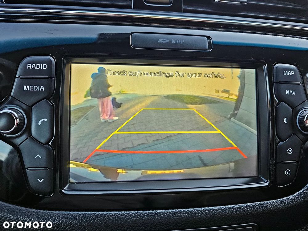 Kia Ceed 1.6 GDI ISG Dream-Team Edition - 24