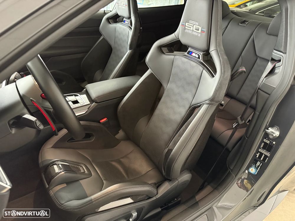 BMW M4 Competition Pack 50 anos M - 6