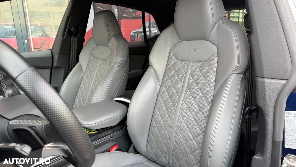 Audi Q8 3.0 55 TFSI quattro Tiptronic MHEV - 12