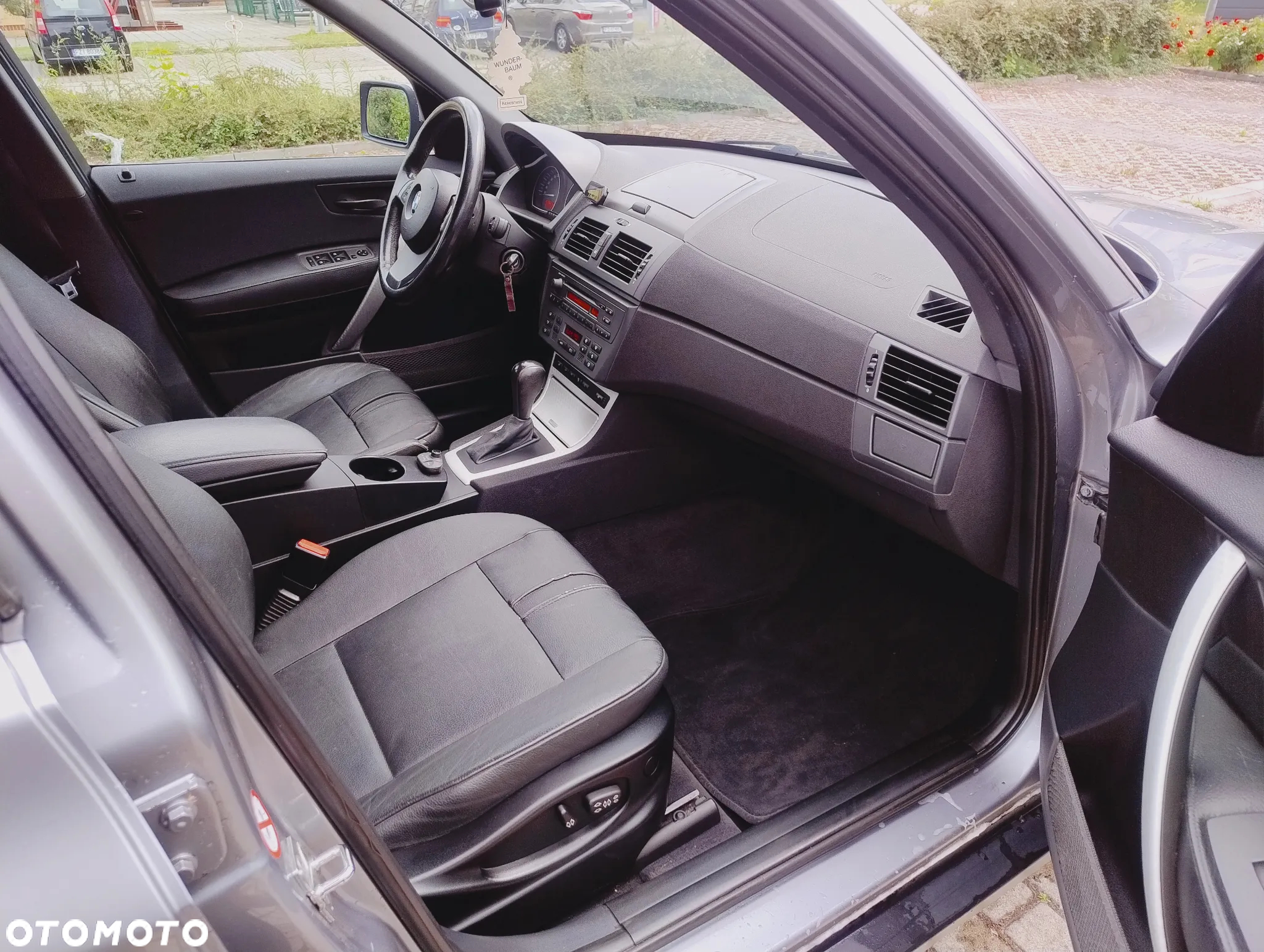 BMW X3 3.0i - 14