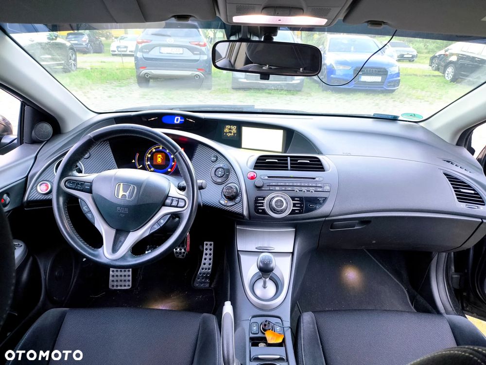 Honda Civic 1.8i-VTEC Type S - 9