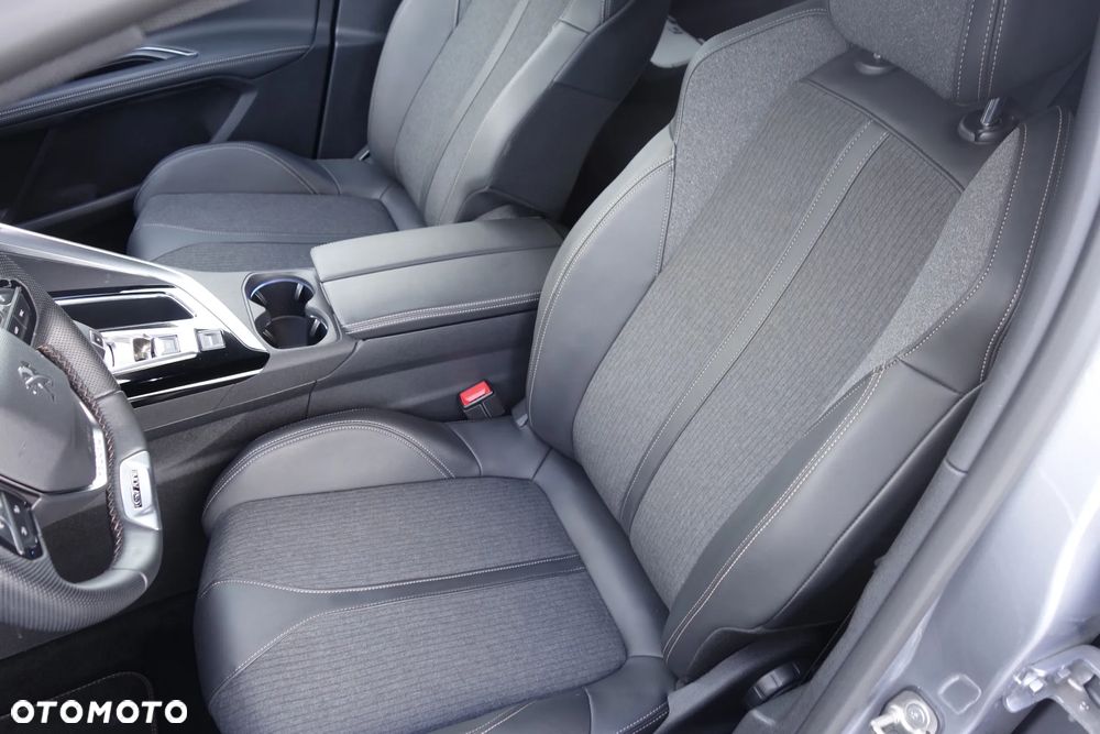 Peugeot 5008 1.6 PureTech GT Line S&S EAT8 - 20