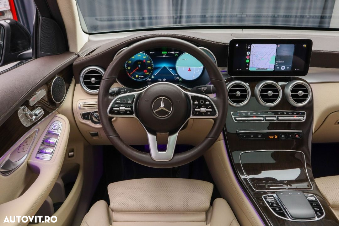 Mercedes-Benz GLC 300 de 4Matic 9G-TRONIC AMG Line Plus - 30
