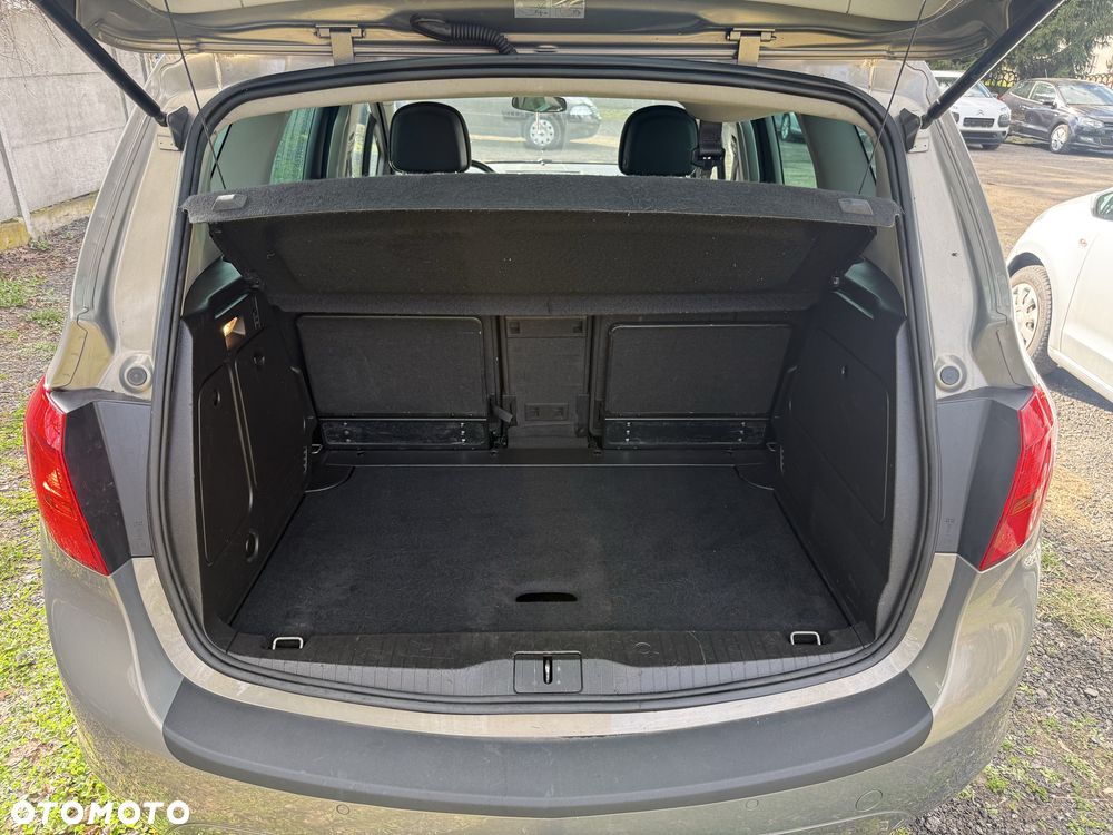 Opel Meriva - 8