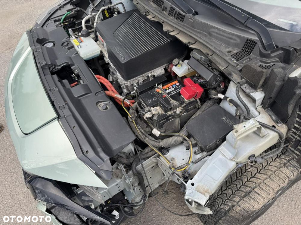 Nissan Leaf 40 kWh 2.ZERO Edition - 12