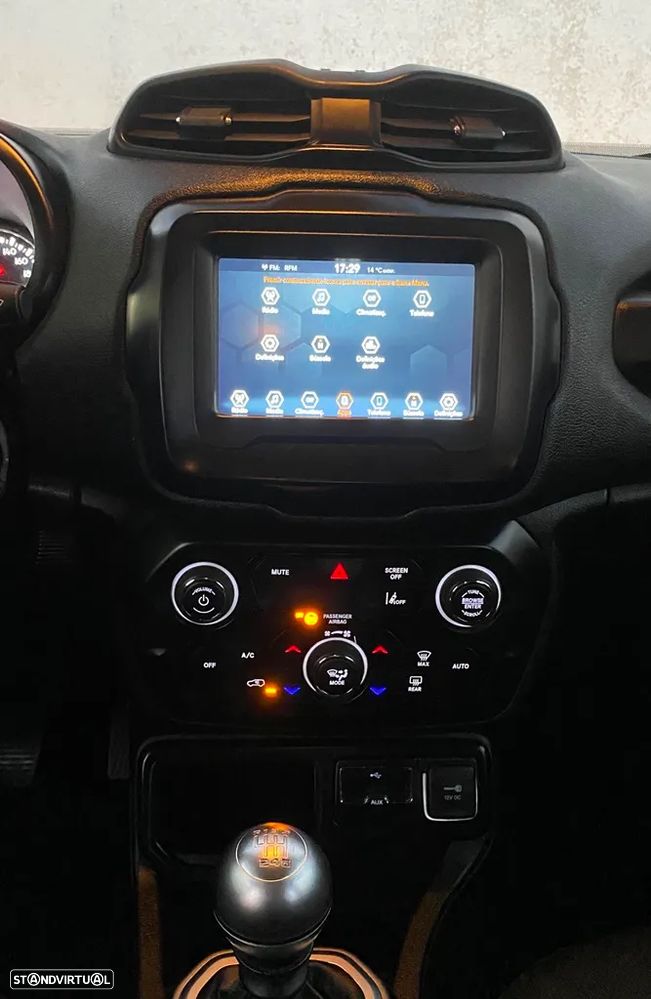 Jeep Renegade 1.0 T Limited - 19