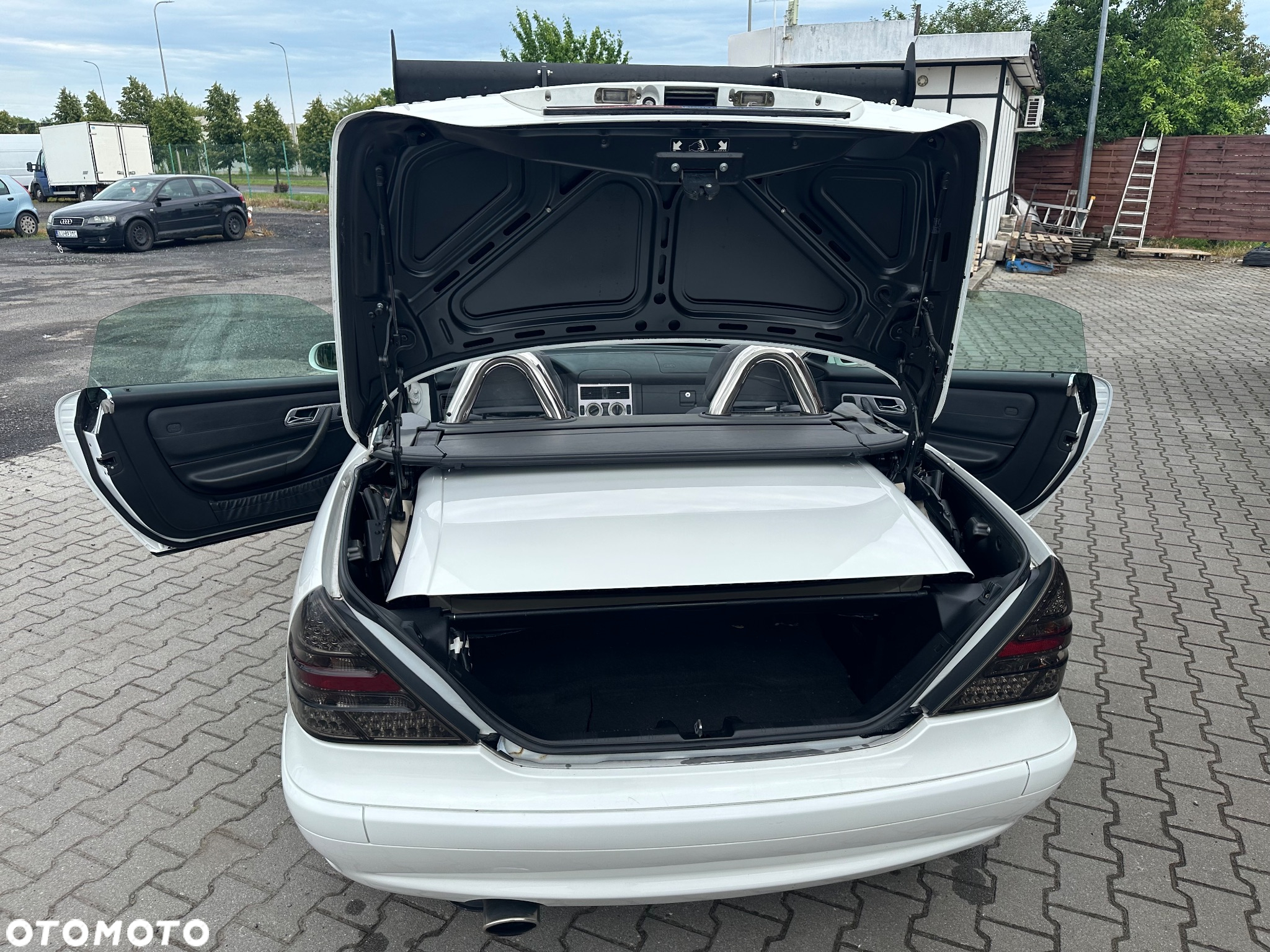 Mercedes-Benz SLK - 16