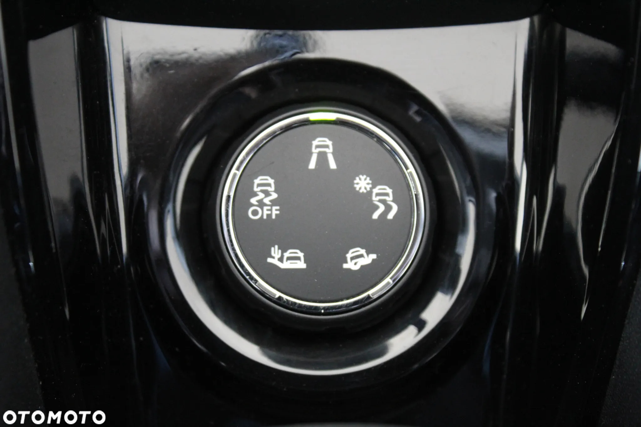 Peugeot 2008 1.2 Pure Tech GPF Style S&S EAT6 - 20