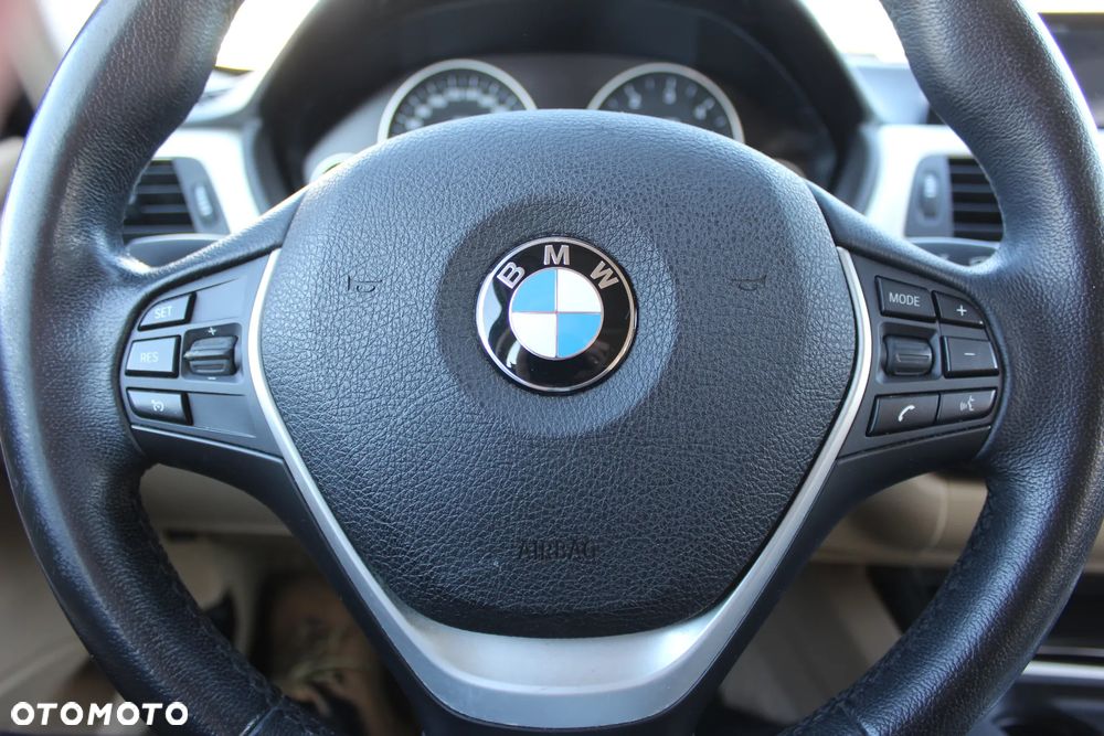 BMW Seria 3 - 16