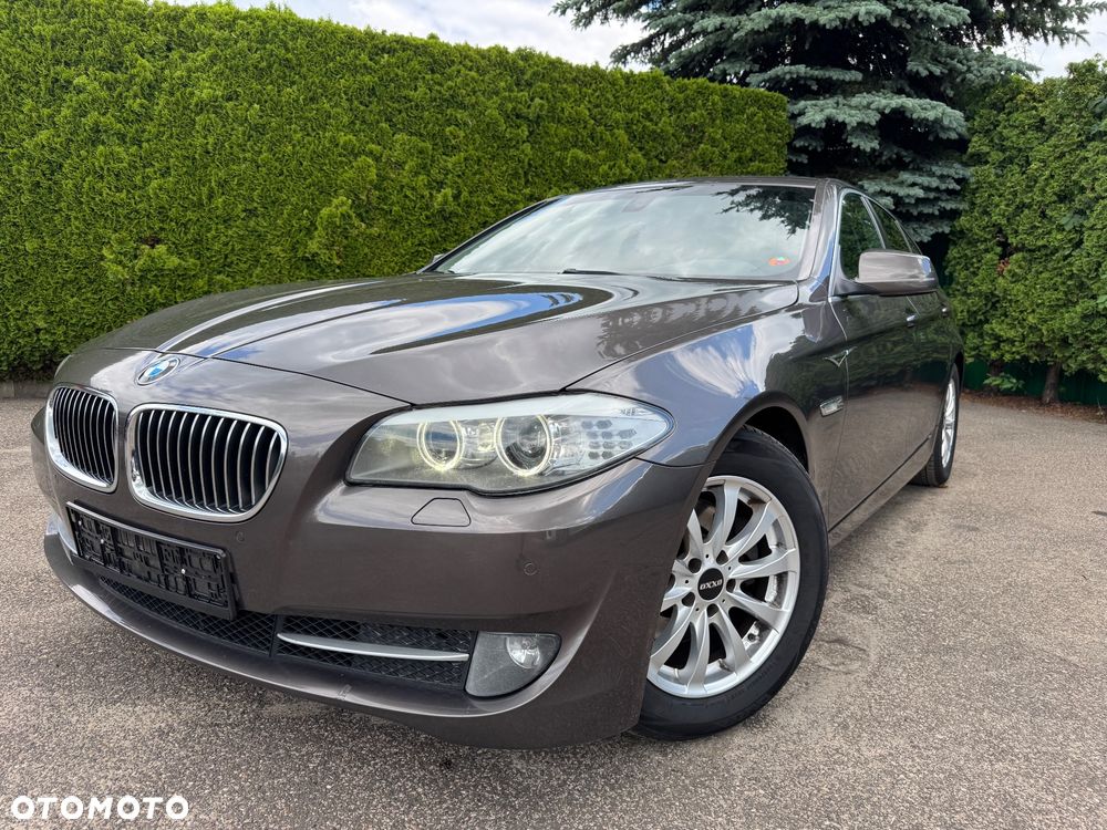 BMW Seria 5 520d Edition Fleet Sport - 2