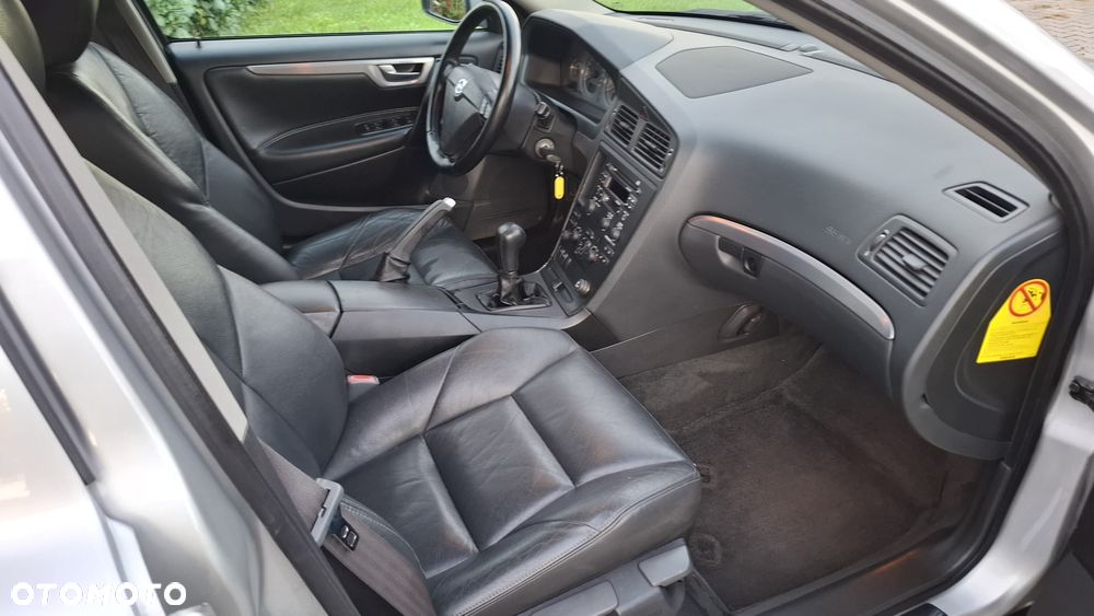 Volvo S60 2.4 Momentum - 5