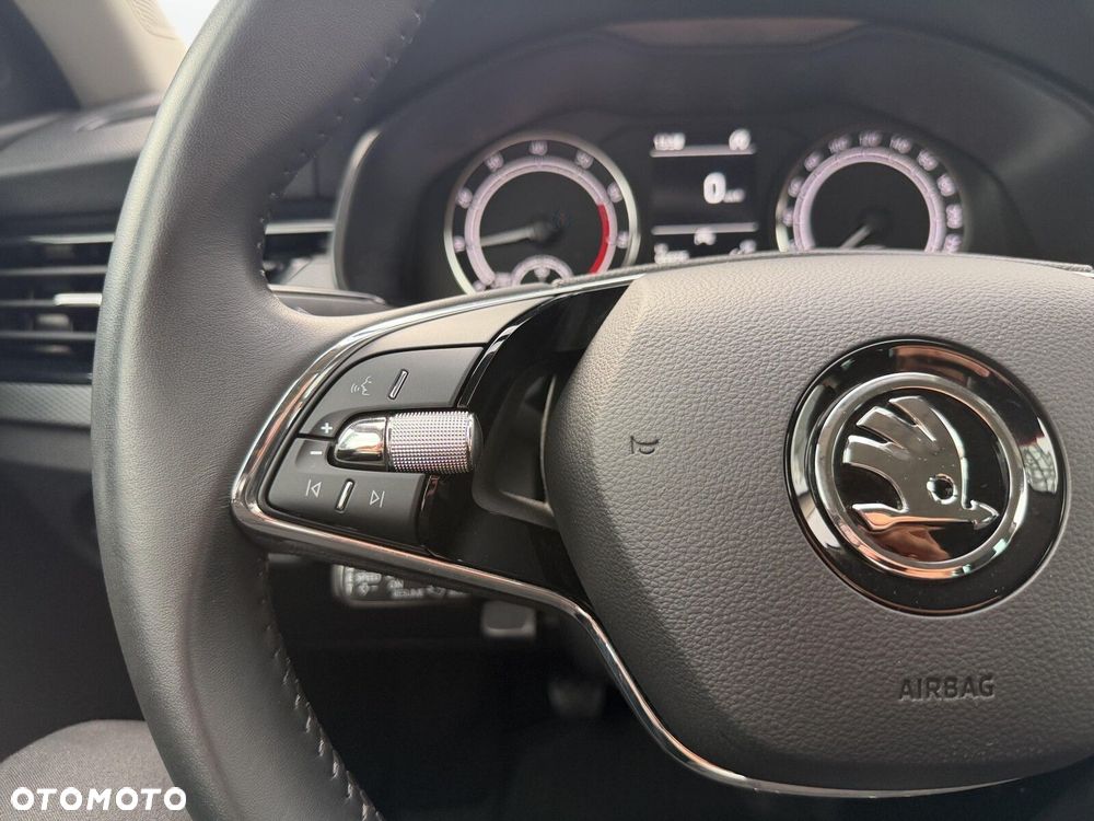 Skoda Kamiq 1.0 TSI Ambition - 17