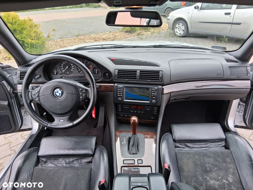 BMW Seria 7 - 17