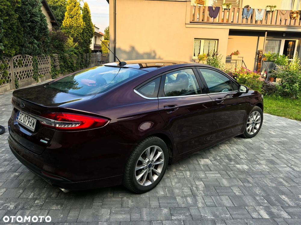 Ford Fusion - 4