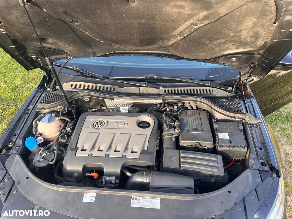 Volkswagen Passat CC 2.0 TDI DSG Individual - 16