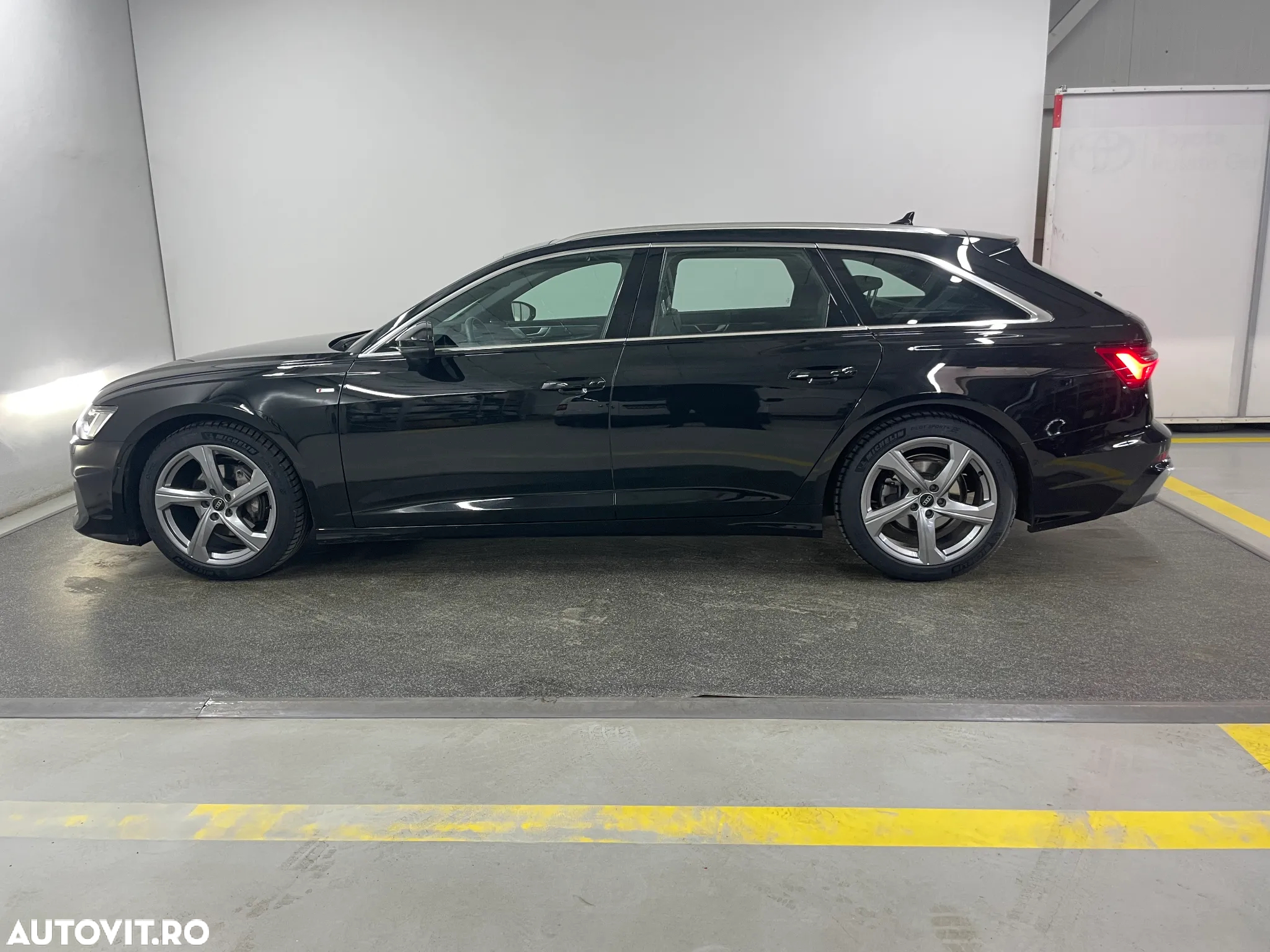 Audi A6 Avant 2.0 40 TDI quattro S tronic Design - 2