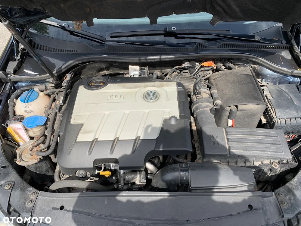 Volkswagen Golf 2.0 TDI Comfortline - 9