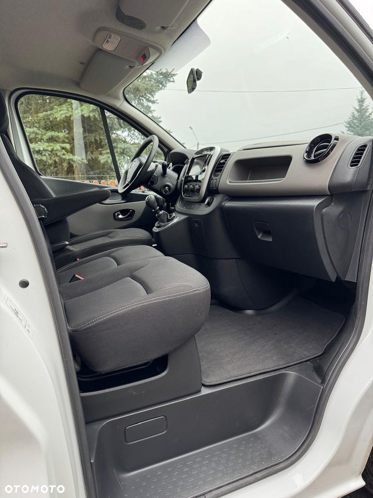 Renault Trafic - 22