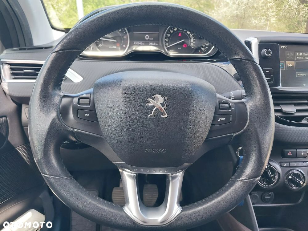 Peugeot 2008 - 6