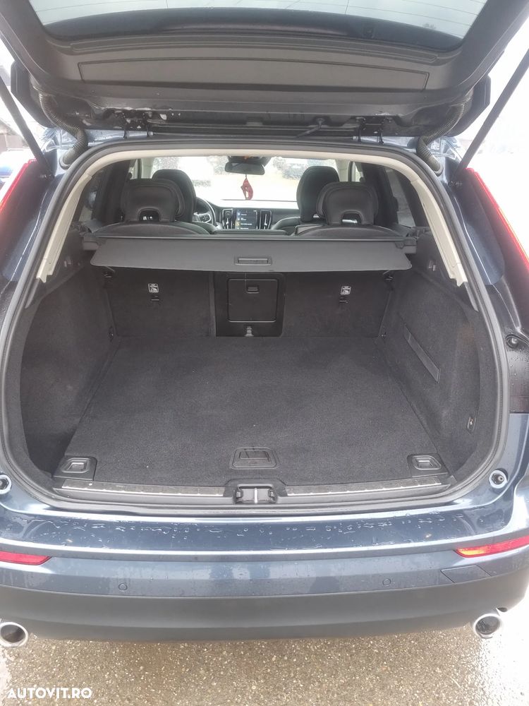 Volvo XC 60 D4 AWD Geartronic Momentum - 6