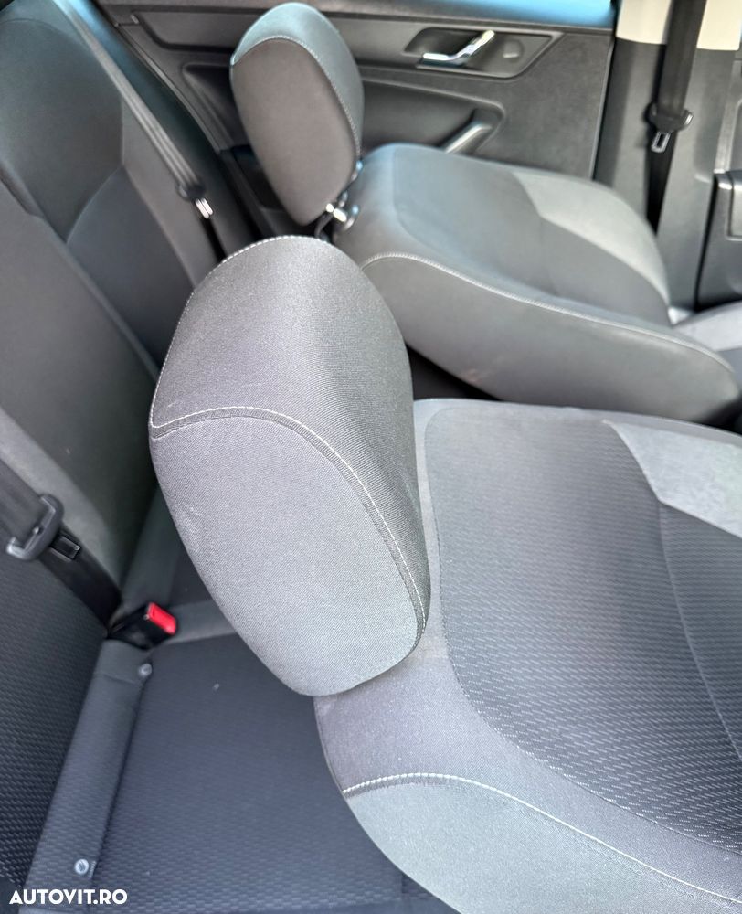 Skoda RAPID 1.4 TDI Active - 39