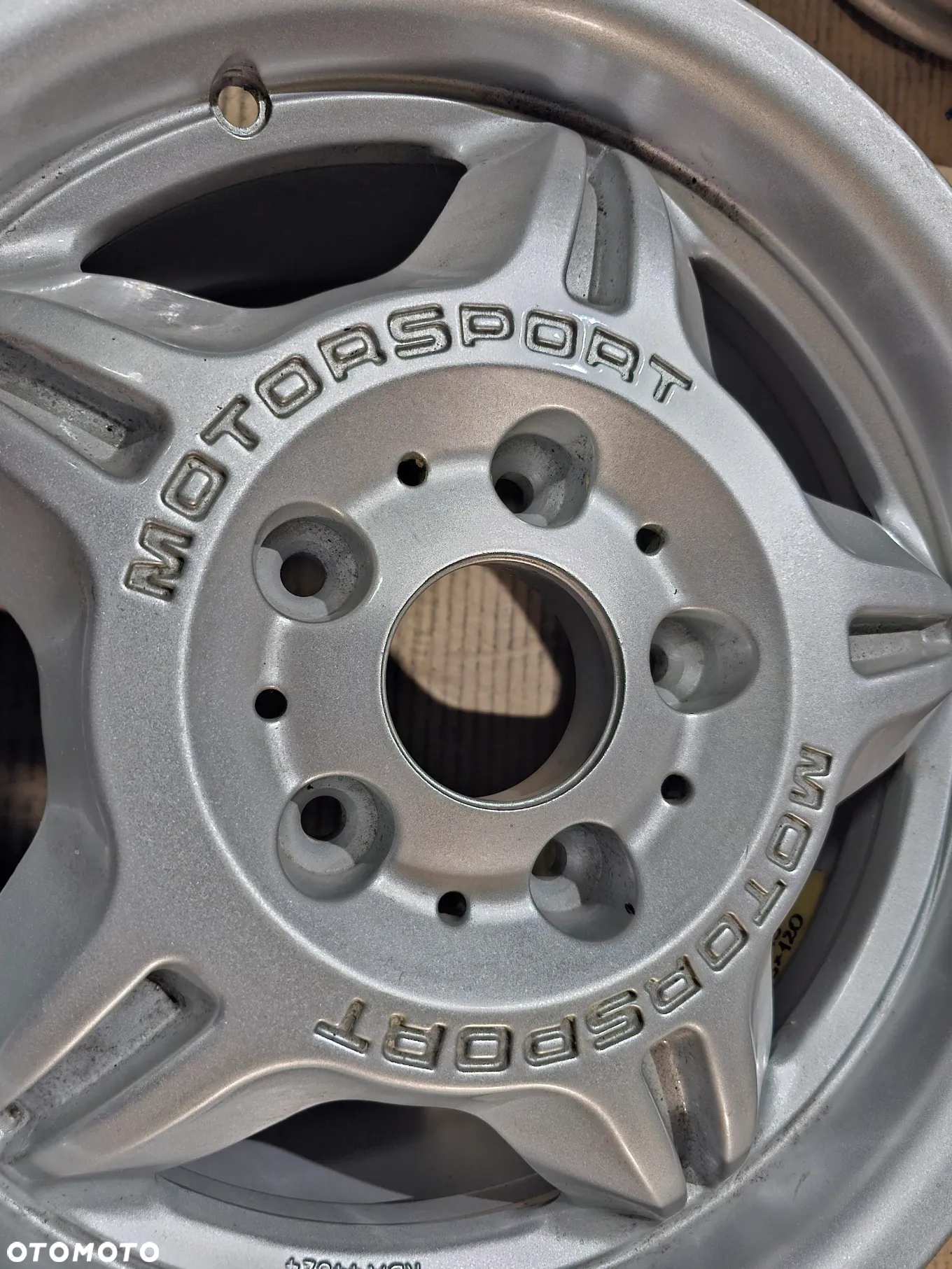 Felgi Aluminiowe 7,0-15 5x120x72,4 ET-45 RIAL MOTOSPORT SP5 A008 (NOWA) - 2