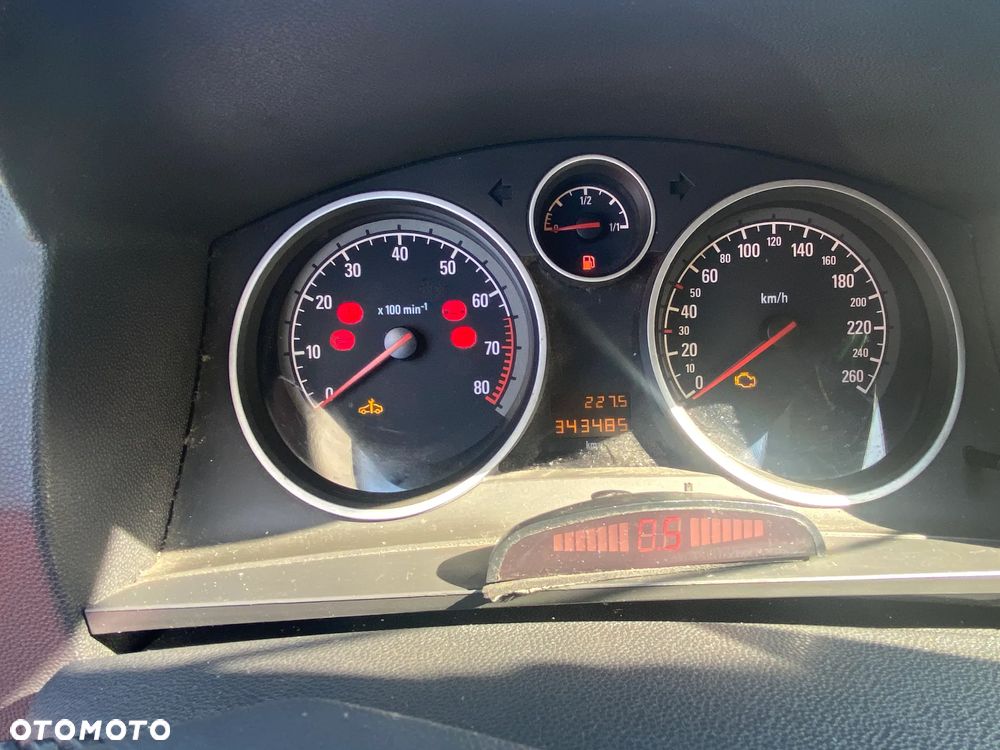 Opel Zafira 1.6 - 10