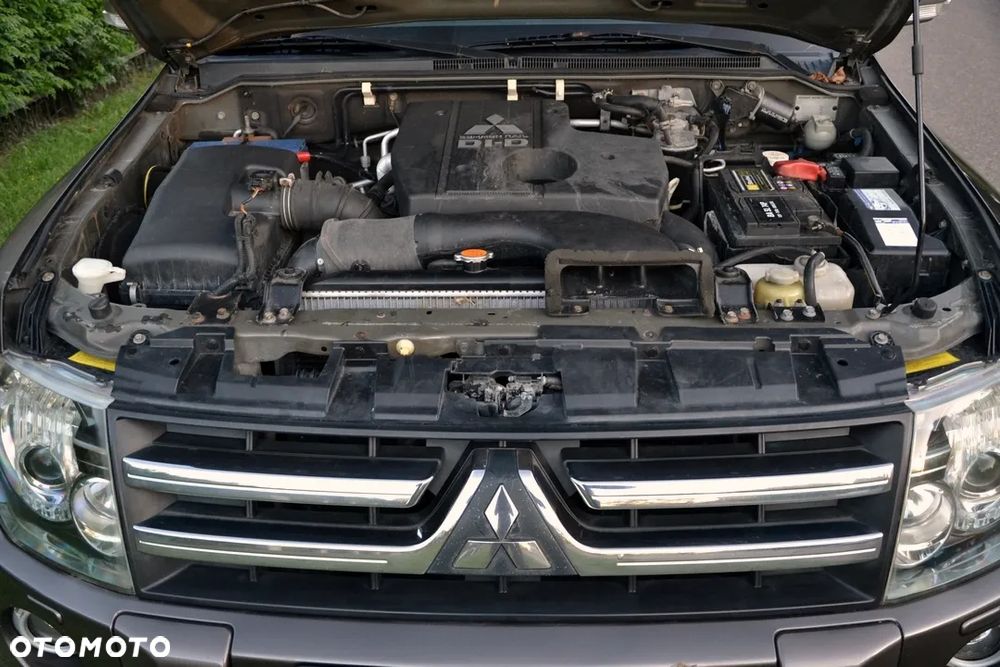 Mitsubishi Pajero 3.2 DID Elegance - 39