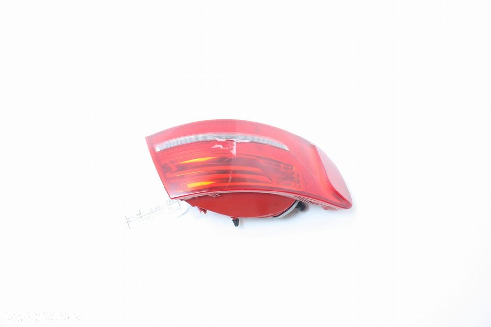 LAMPA TYLNA PRAWA Audi A4 B8 Avant 2.0 TFSI - 2