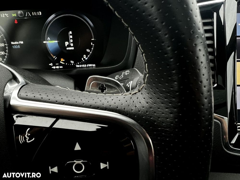 Volvo XC 90 - 33