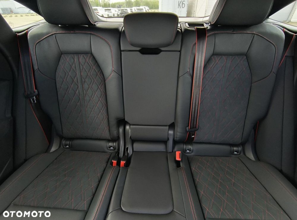 Audi Q5 Sportback - 28