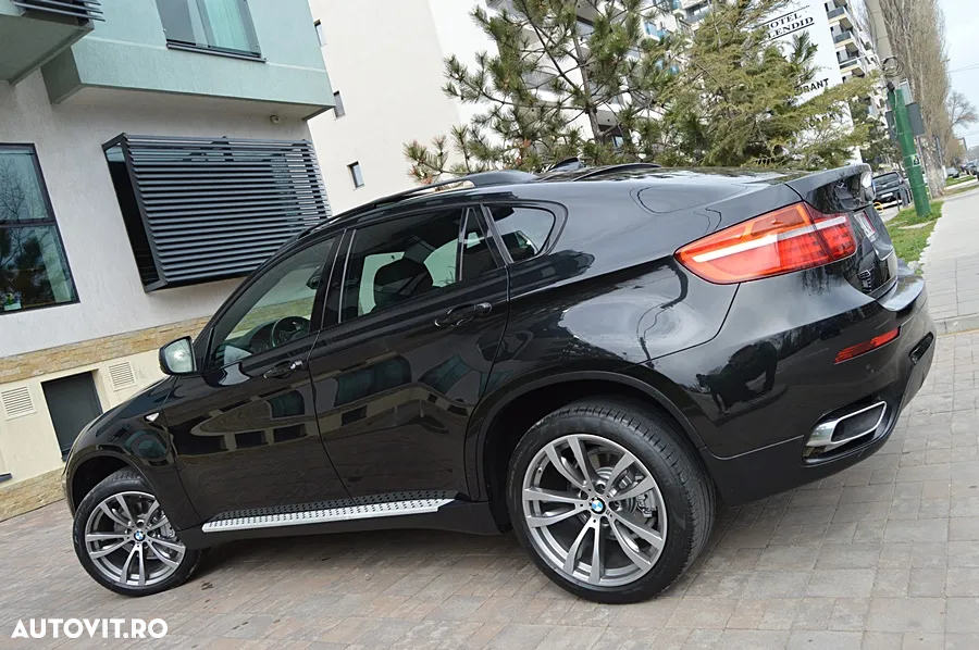 BMW X6 xDrive30d - 27