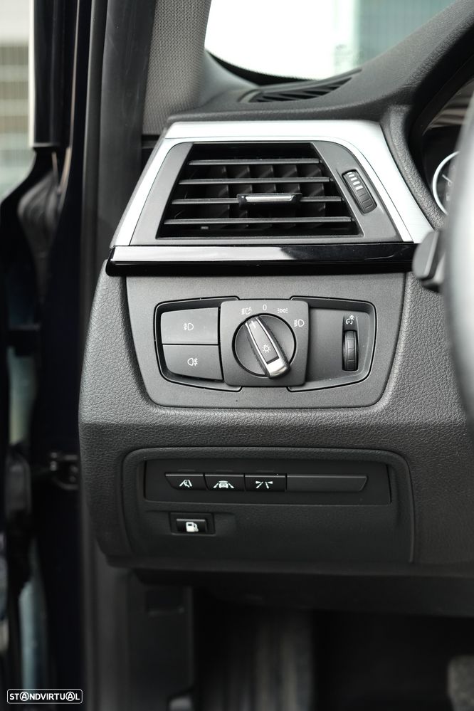 BMW 330 e iPerformance Line Luxury - 8