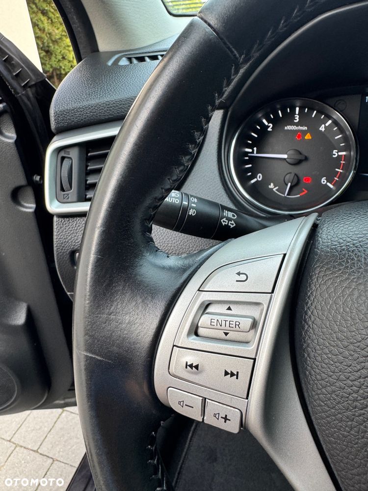 Nissan Qashqai 1.6 DCi TEKNA+ - 18