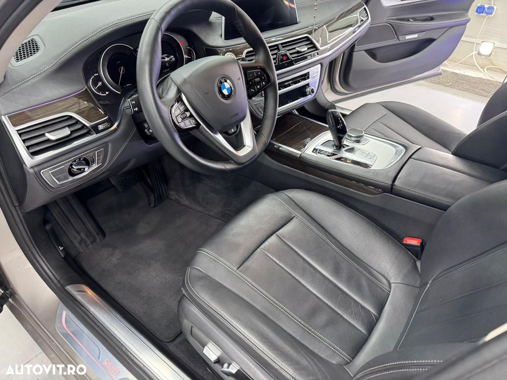 BMW Seria 7 740d xDrive - 7