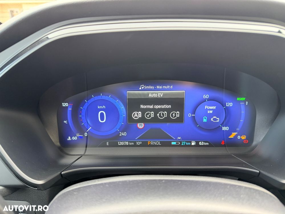 Ford Kuga 2.5 Duratec PHEV ST-LINE X - 29